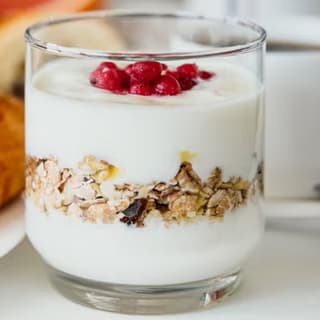 Joghurt mit Granola